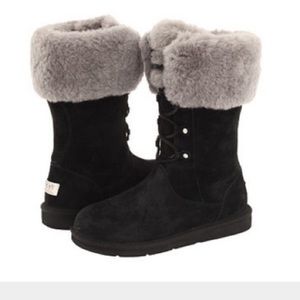 UGG MONTCLAIR Black and Grey Boots